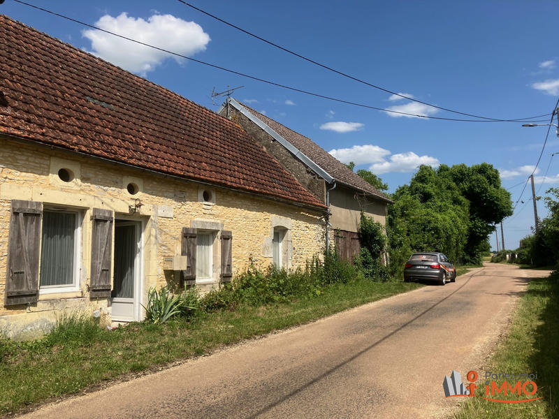 Maison - 92 m² - 4 pièces