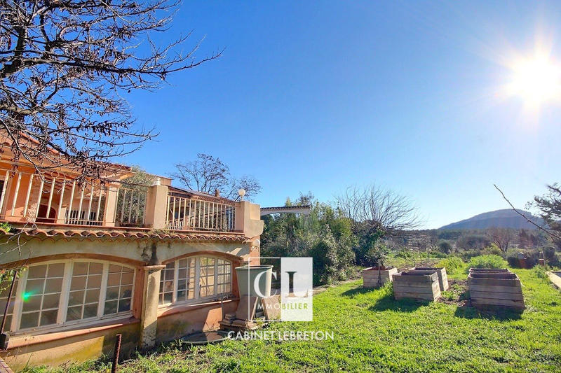 Villa - 295 m² - 5 pièces