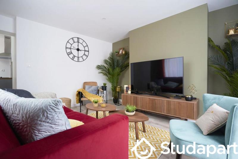 Chambre - 11 m² - 1 pièce