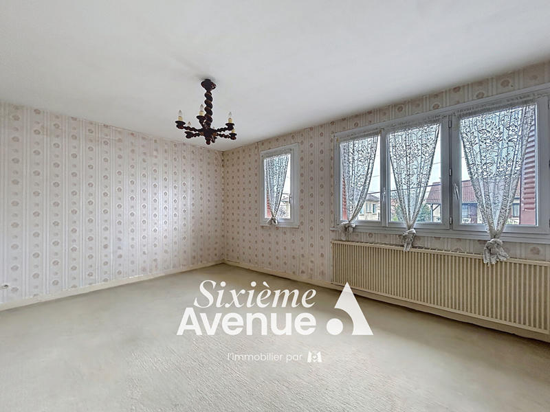 Maison - 106 m² - 5 pièces