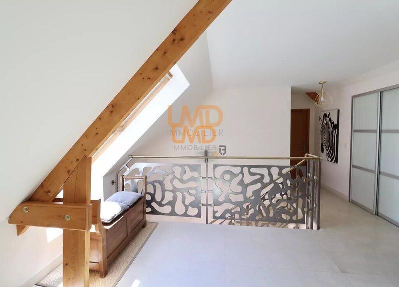 Villa - 279 m² - 7 pièces