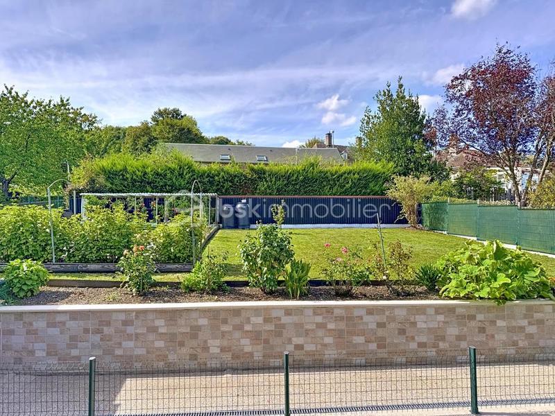 Maison de ville - 107 m² - 6 pièces