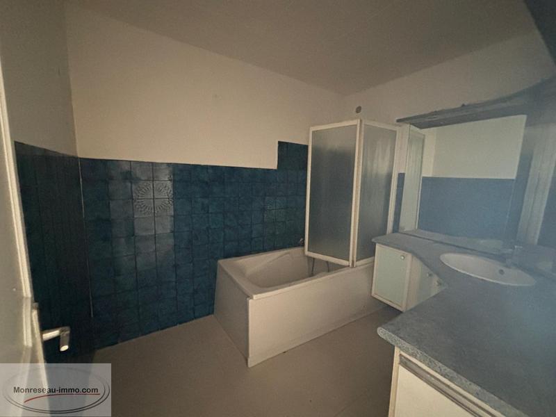 Appartement - 93 m² - 4 pièces