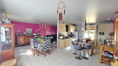 Maison traditionnelle - 85 m² - 4 pièces