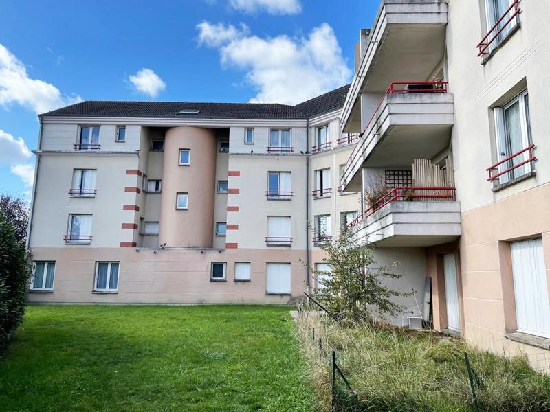Appartement - 100 m² - 5 pièces