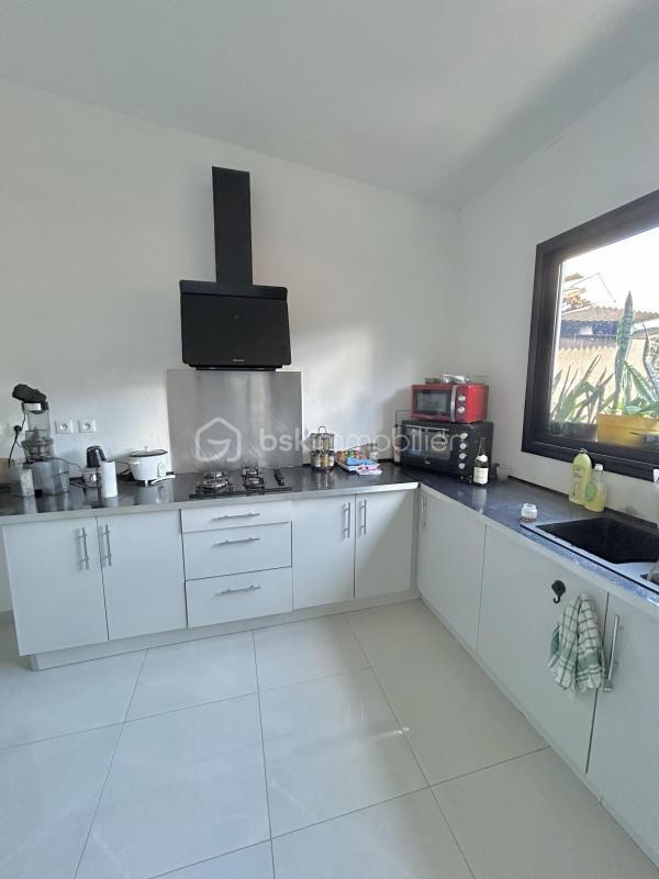 Maison - 250 m² - 7 pièces