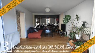 Maison de village - 275 m² - 7 pièces