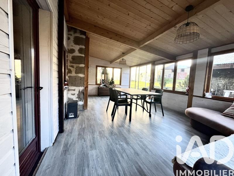 Maison - 141 m² - 5 pièces