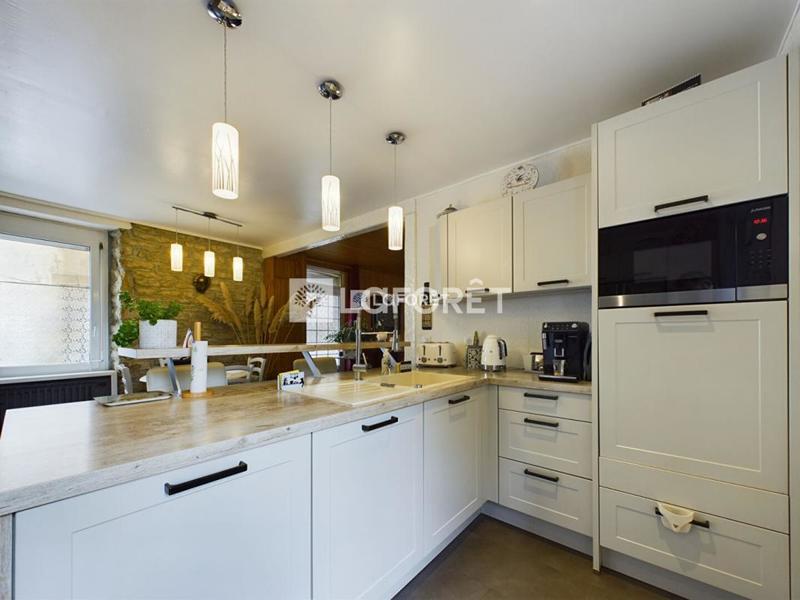 Maison - 140 m² - 6 pièces