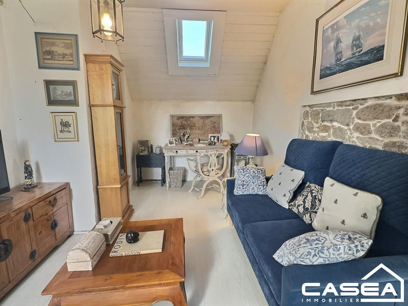 Maison traditionnelle - 120 m² - 9 pièces