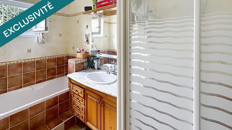 Maison - 224 m² - 8 pièces