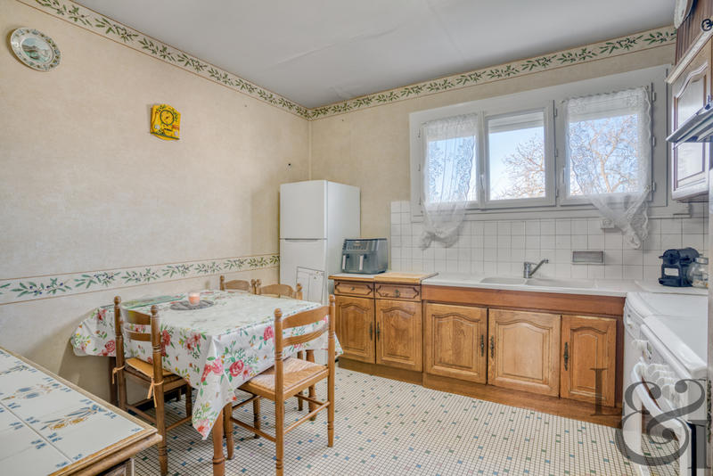 Maison - 104 m² - 4 pièces