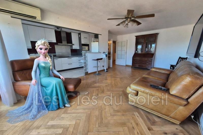 Appartement - 80 m² - 4 pièces