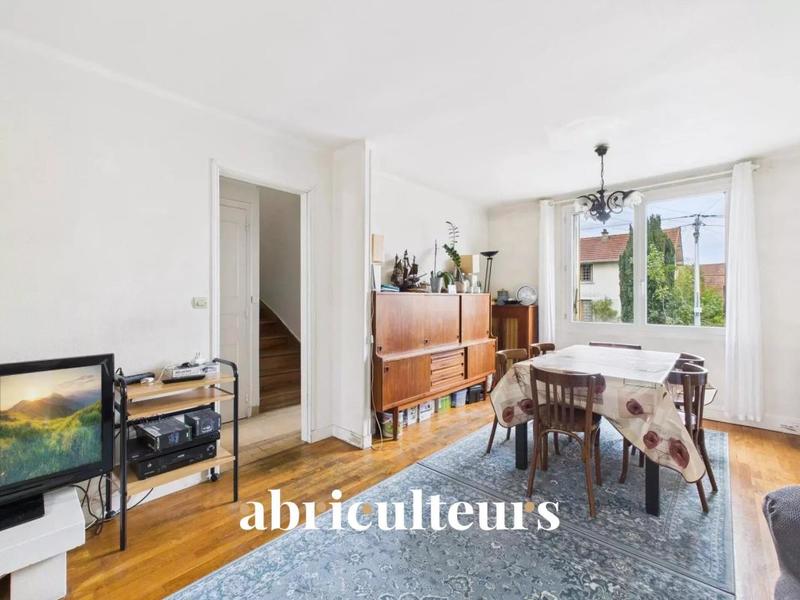 Appartement - 76 m² - 5 pièces