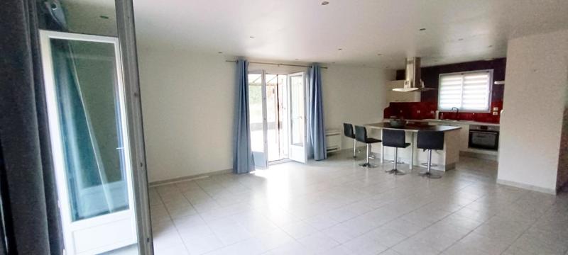 Maison - 96 m² - 5 pièces