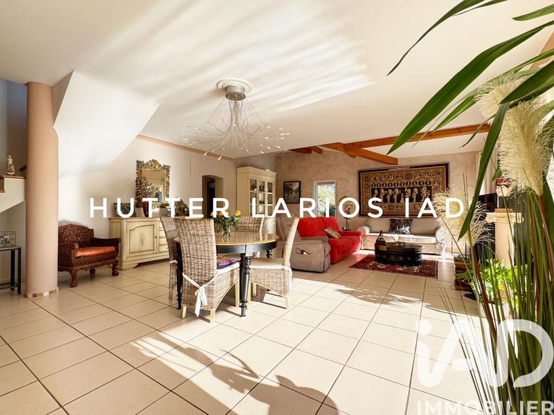 Maison - 160 m² - 5 pièces