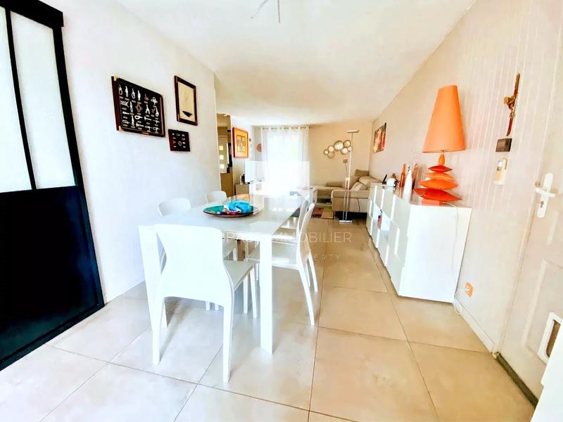 Maison - 98 m² - 4 pièces