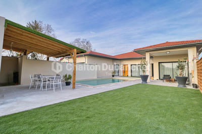 Maison - 180 m² - 6 pièces