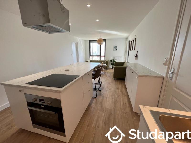 Chambre - 11 m² - 1 pièce