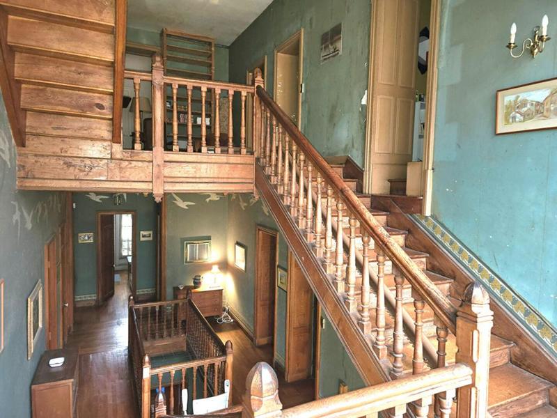 Demeure - 417 m² - 12 pièces