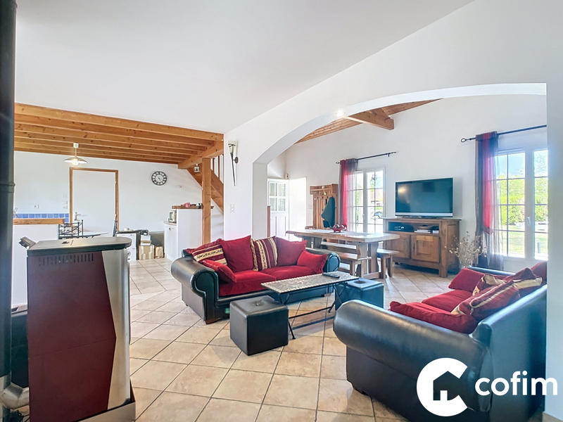 Maison - 135 m² - 6 pièces