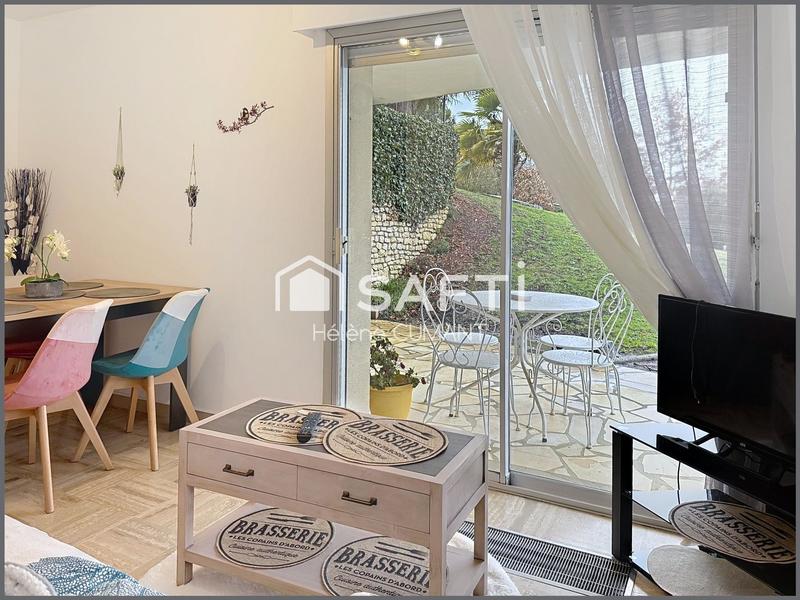 Maison - 215 m² - 9 pièces