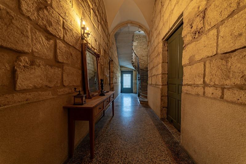 Maison - 465 m² - 15 pièces