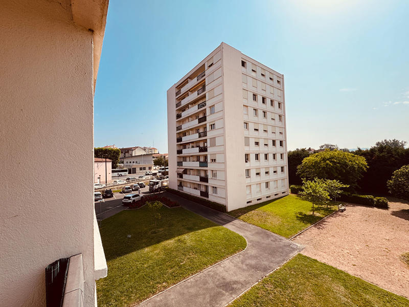 Appartement - 70 m² - 4 pièces