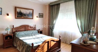 Maison - 104 m² - 4 pièces