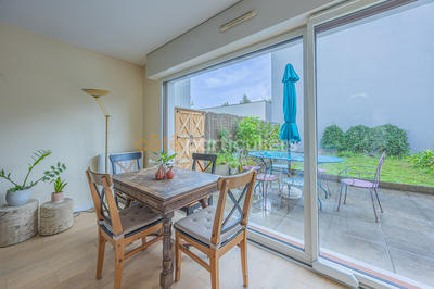 Appartement - 80 m² - 3 pièces