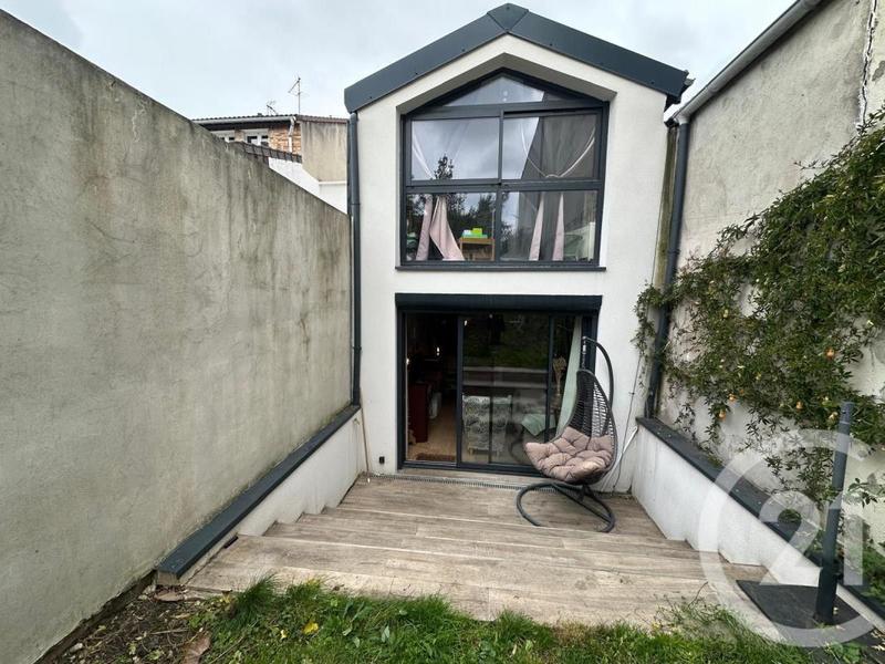 Maison - 107 m² - 6 pièces