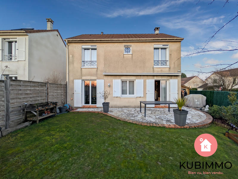 Maison - 98 m² - 4 pièces