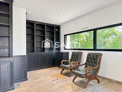 Maison - 285 m² - 7 pièces