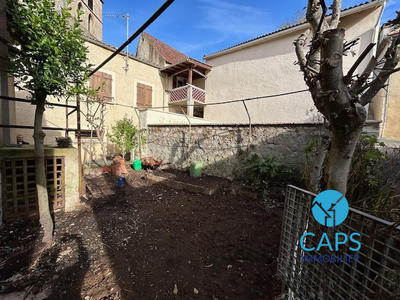 Maison - 99 m² - 5 pièces