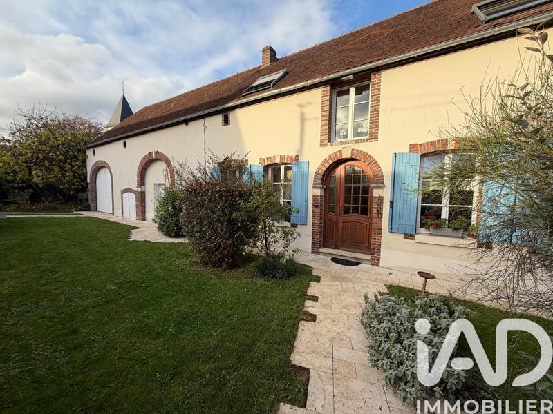 Maison - 205 m² - 8 pièces