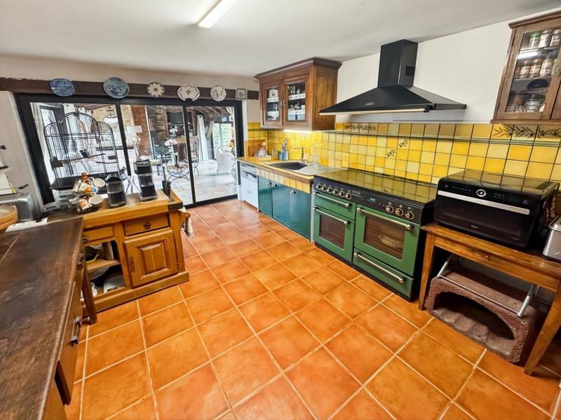 Maison - 252 m² - 6 pièces