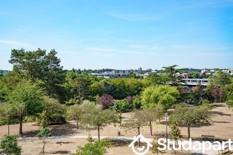 Chambre - 14 m² - 1 pièce