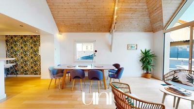 Maison - 158 m² - 7 pièces