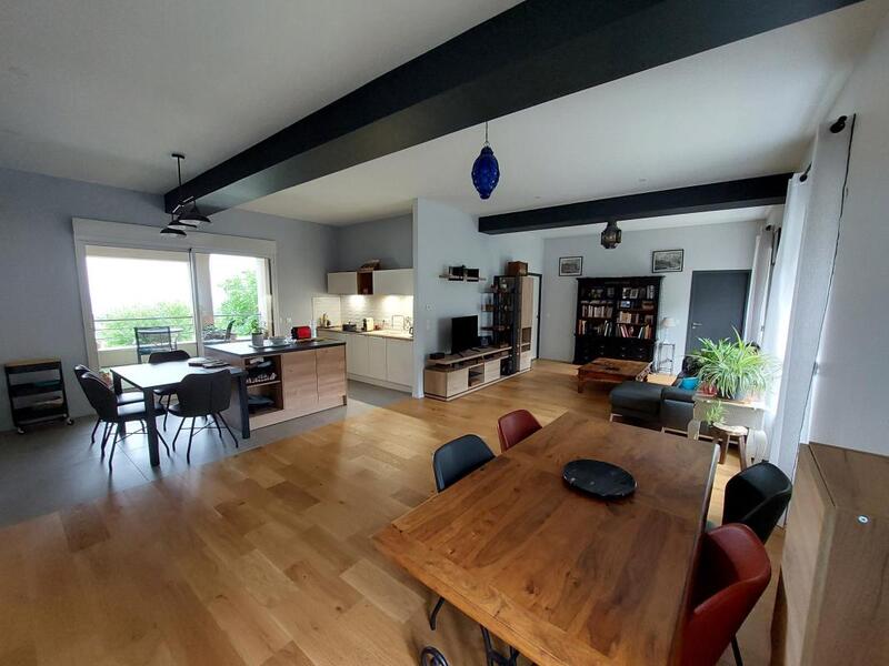 Appartement - 106 m² - 4 pièces