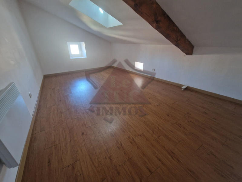 Maison en pierre - 100 m² - 5 pièces