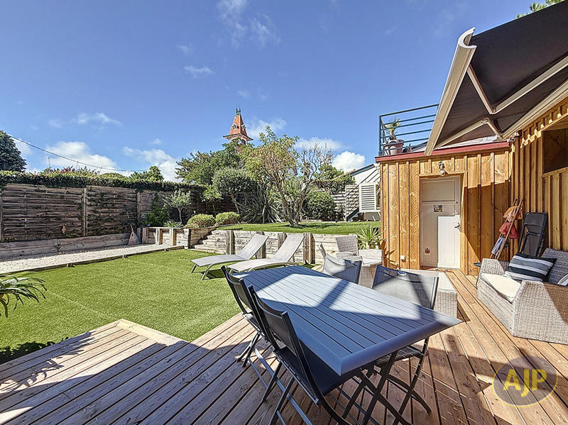 Maison - 149 m² - 7 pièces