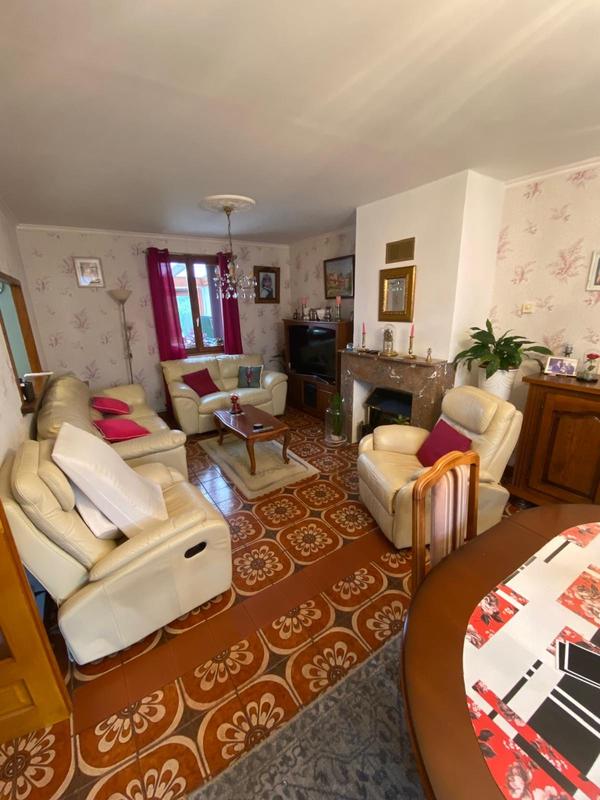 Maison - 90 m² - 3 pièces