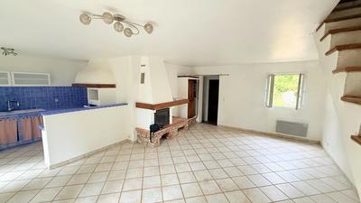 Maison - 86 m² - 4 pièces