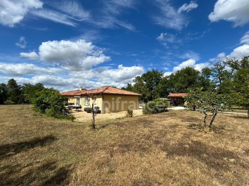 Maison - 170 m² - 10 pièces