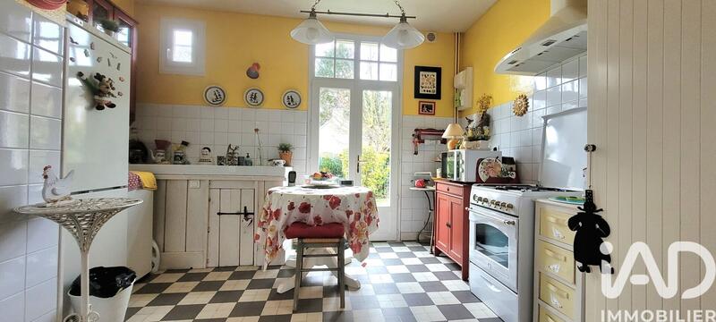 Maison - 98 m² - 4 pièces