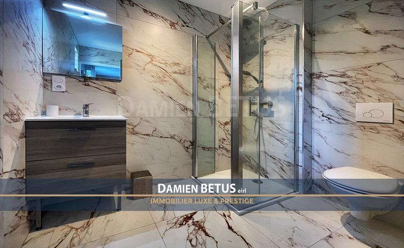 Maison - 192 m² - 7 pièces