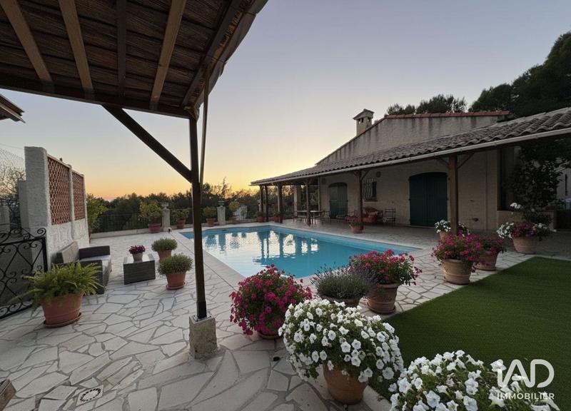 Maison - 164 m² - 7 pièces