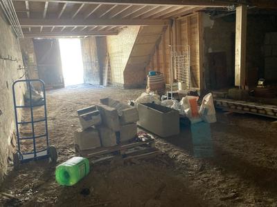 Parking / Garage - 120 m²