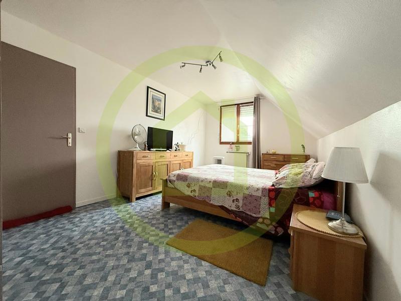 Maison - 160 m² - 8 pièces