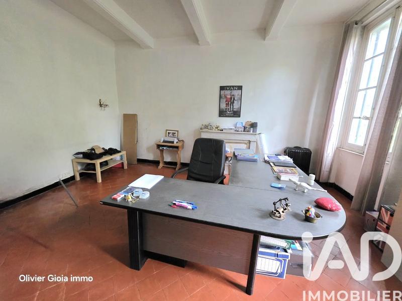 Maison - 275 m² - 11 pièces